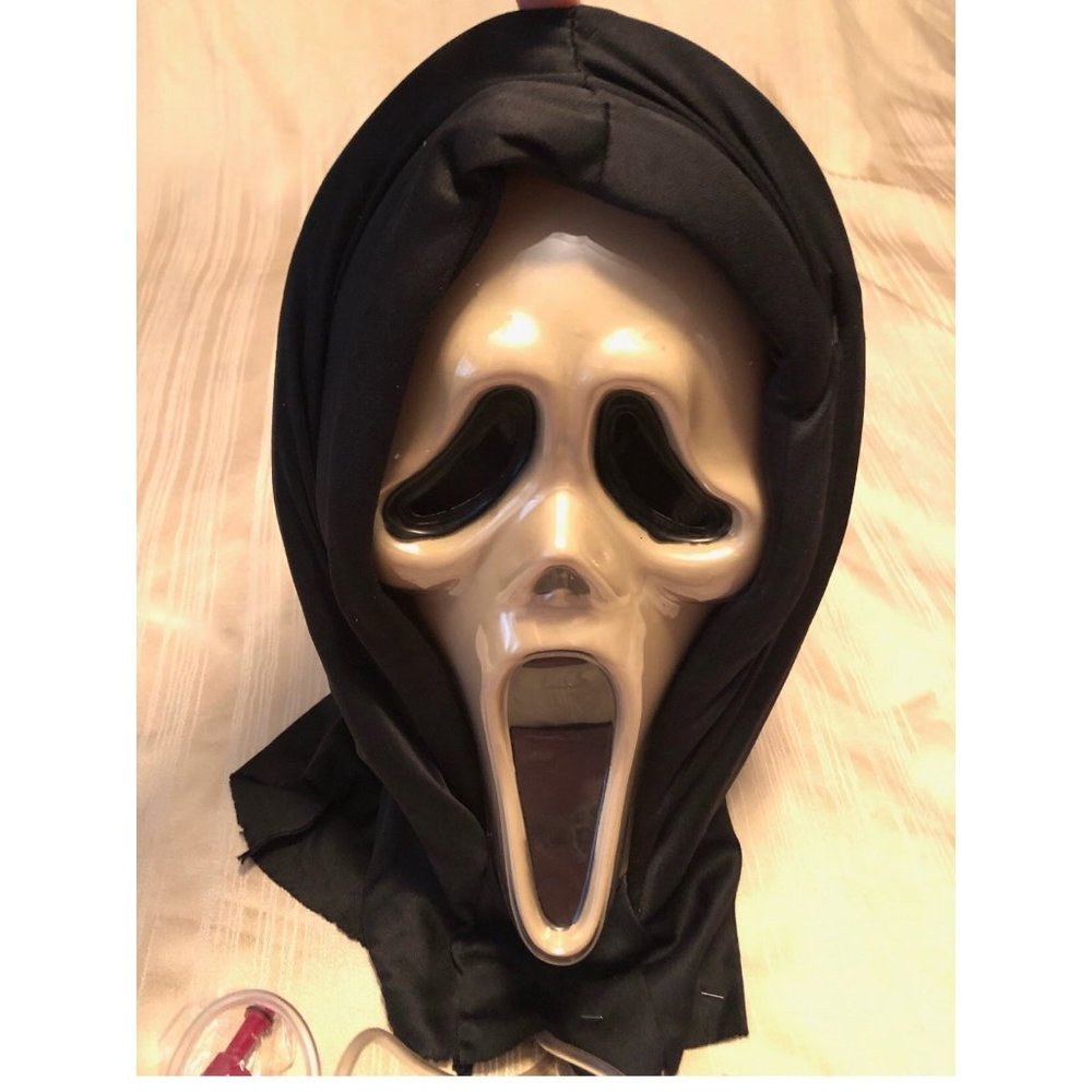Vintage Scream Ghost Face Halloween Mask With Tube For Blood Plastic Mesh Eyes